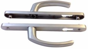  - Dørgreb Alu sølv m/langskilt 24x220mm cc70 7x7x130mm