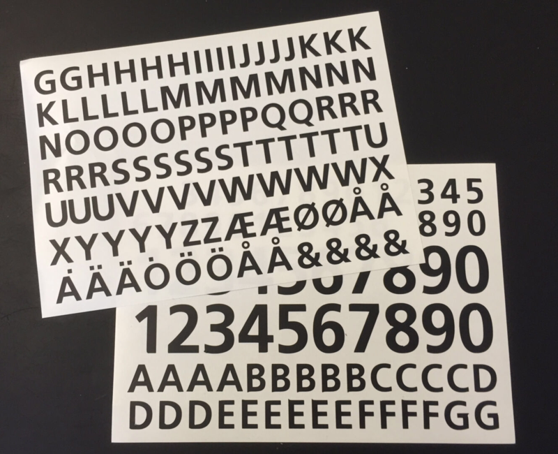 Foliebogstaver og -tal sort, selvklæbende