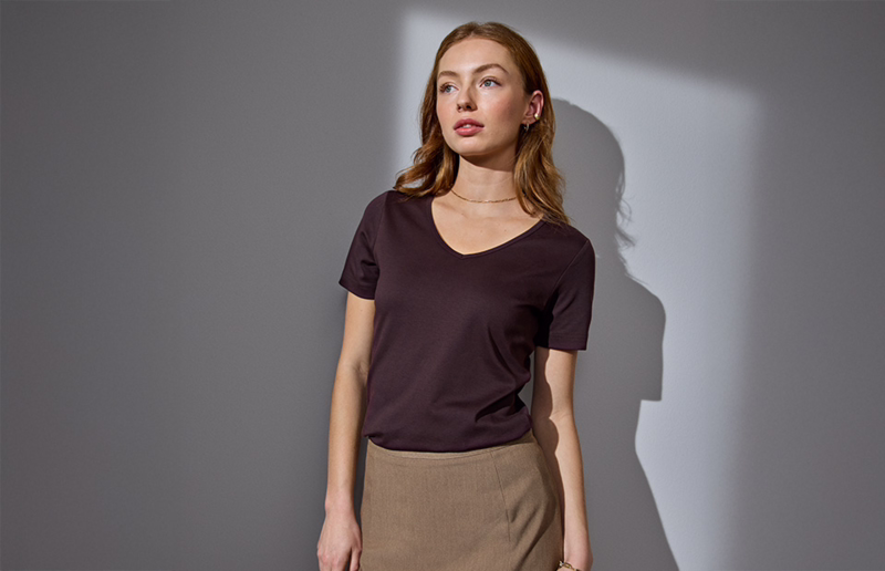T-shirt V-hals 0506 Mørk bordeaux, str. L