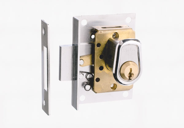 Møbellås 1612 kr sk indstem.