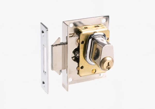 Møbellås 1630 kr op indstem.