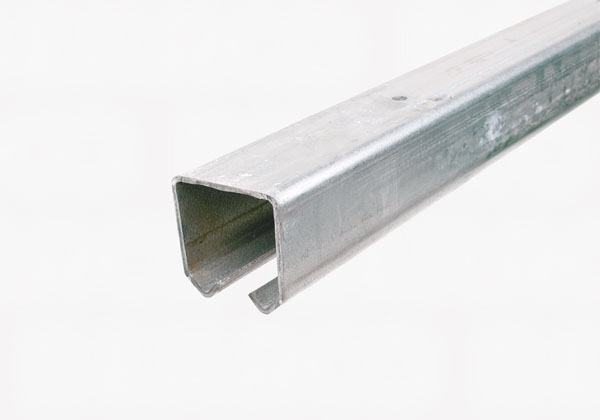 Skydeportskinne galv. KG150-300, á 2 mtr